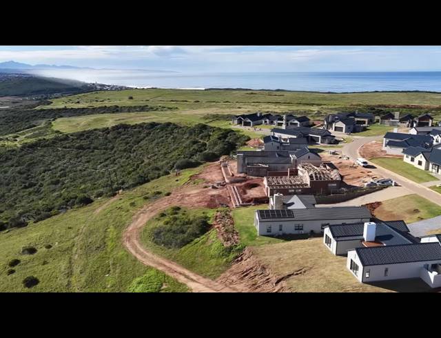 3 BEDROOM FREESTANDING FOR SALE IN HARTLAND LIFESTYLE ESTATE